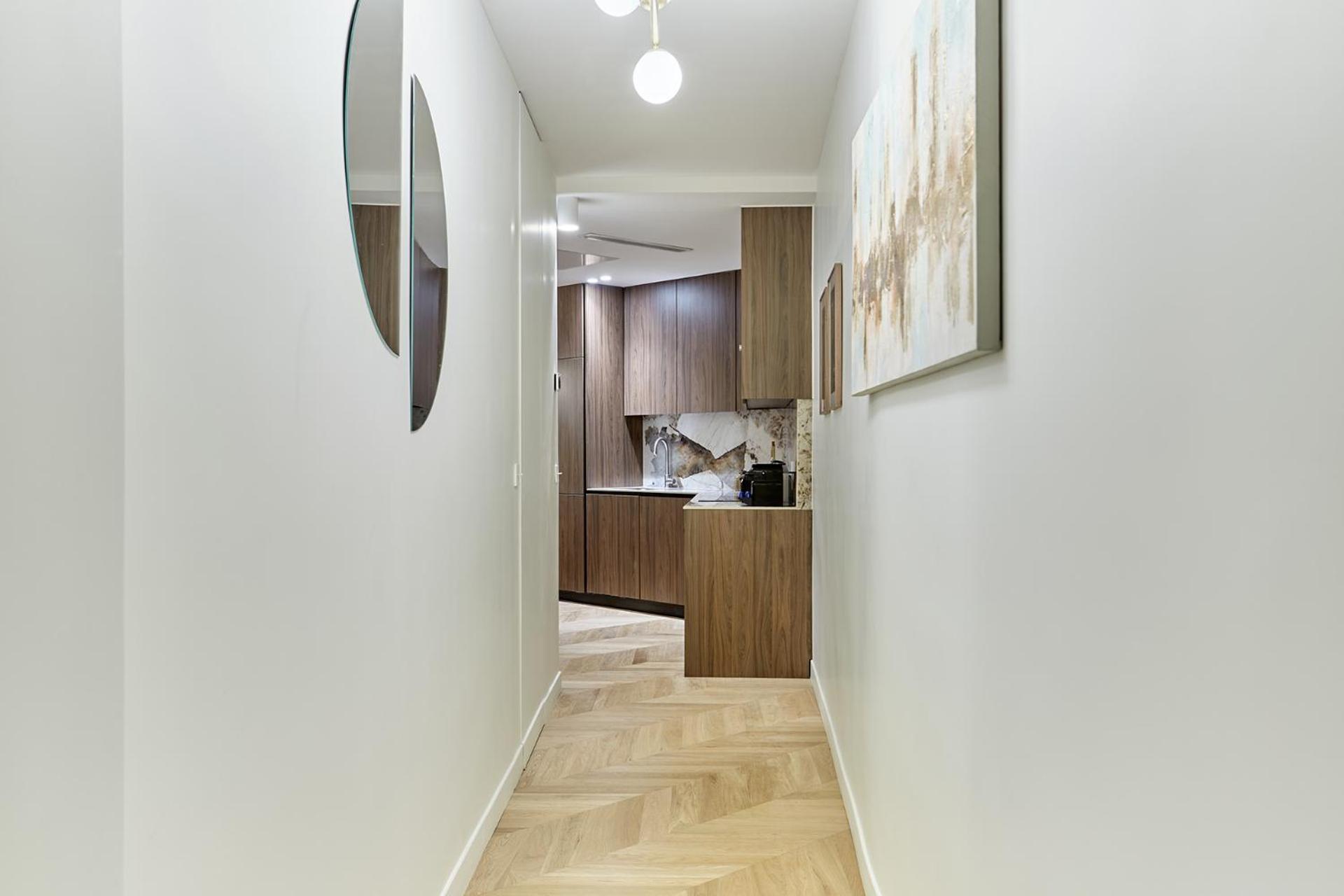 Sublime 3 Bedrooms Center Of By Prestige * Paris