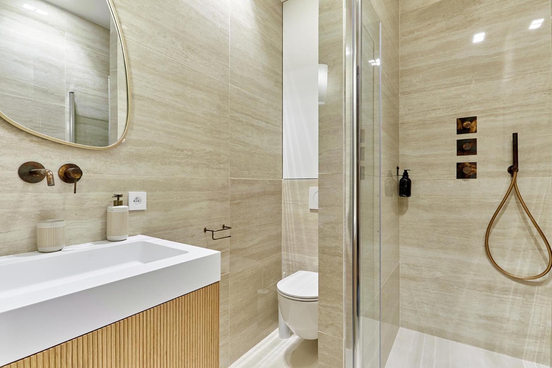 Sublime 3 Bedrooms Center Of By Prestige Apartment
